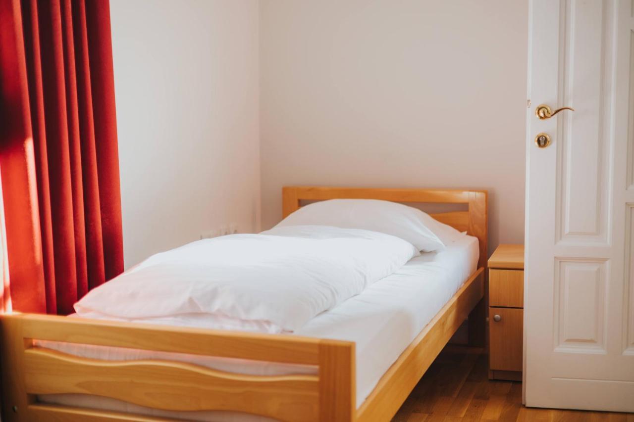 Motel Vila Bakarni Брчко Екстер'єр фото