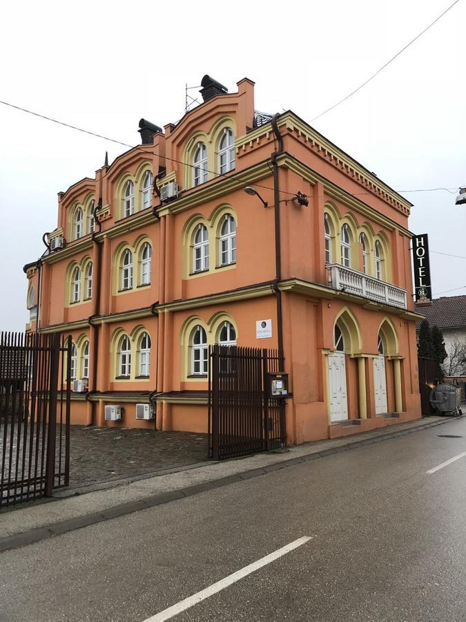 Motel Vila Bakarni Брчко Екстер'єр фото